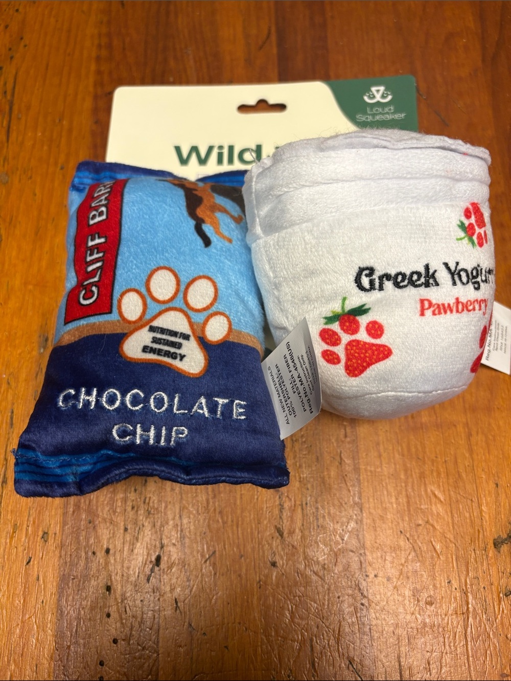 Pawberry Greek Yogurt & Chocolate Chip Dog Toy Set - White & Blue